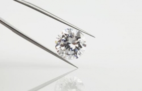 实验室培育钻石获官方认可 中国宝石级培育逐渐崛起