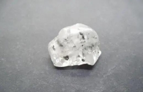 233克拉：非洲接连发现大颗粒巨钻