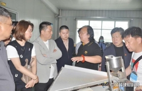 辽宁省工商联金银珠宝业商会到郑州华晶考察调研