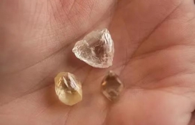 快讯：戴比尔斯提高2022年产量预期
