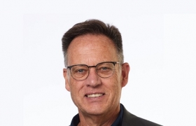Walter Huehn将卸任元素六CEO一职