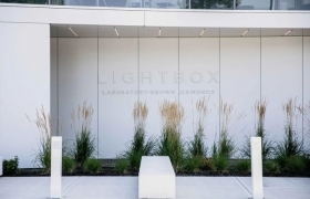 Lightbox推出订婚戒指引得争议不断，是背叛还是顺势而为？