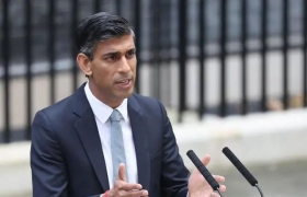俄媒：英国首相宣布禁止从俄罗斯进口金刚石