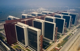 巨型建筑 | 印度建成“全世界最大的办公建筑”苏拉特钻石交易所
