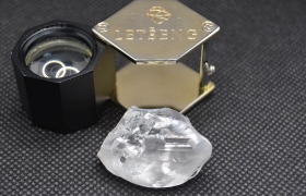 Gem Diamonds发现113克拉巨型钻石