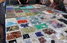 美国宝石贸易协会（AGTA）新展览规定引争议