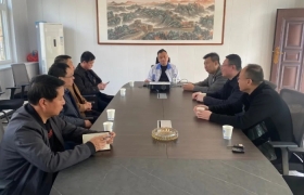 山西国脉金晶产业研究院董事长马晓山在运开区参观考察