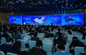 2024金刚石产业大会郑州开幕 签约30项目
