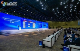 中国培育钻石毛坯产能占全球市场八成！《培育钻石产业发展白皮书（2024年）》在郑发布